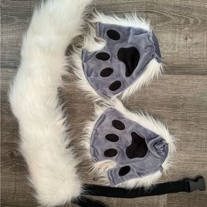 Cosplay arctic fox gloves and tail